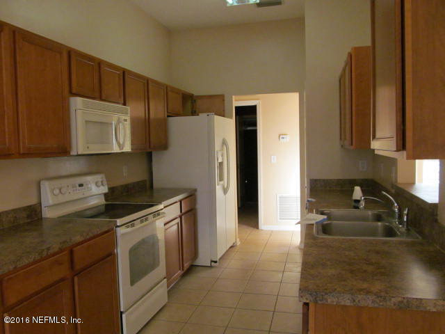 11552 Oaklawn Road Jacksonville, FL 32218 - Photo 8 of 15 Kitchen