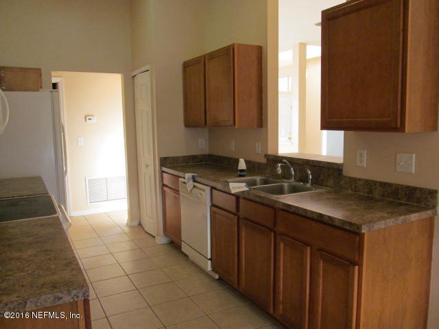 11552 Oaklawn Road Jacksonville, FL 32218 - Photo 9 of 15 Kitchen