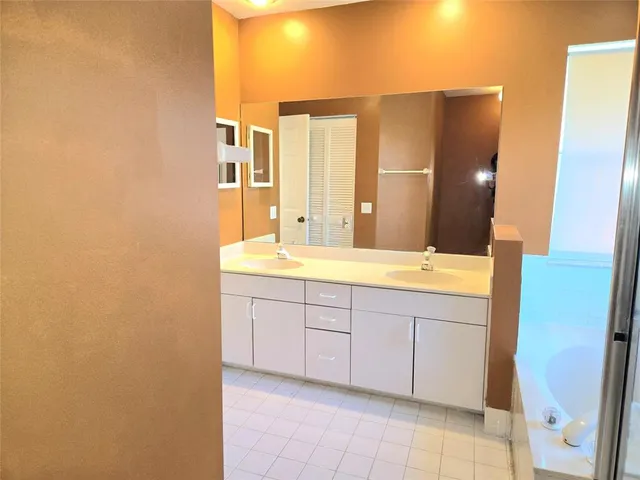 $3,900 | 160 Northwest 97th Terrace, Coral Springs, FL 33071