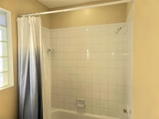 $3,900 | 160 Northwest 97th Terrace, Coral Springs, FL 33071