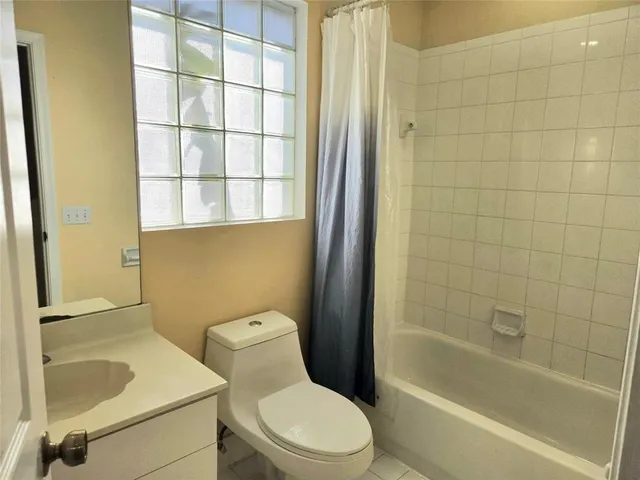 $3,900 | 160 Northwest 97th Terrace, Coral Springs, FL 33071