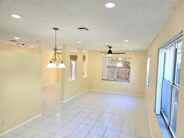 $3,900 | 160 Northwest 97th Terrace, Coral Springs, FL 33071