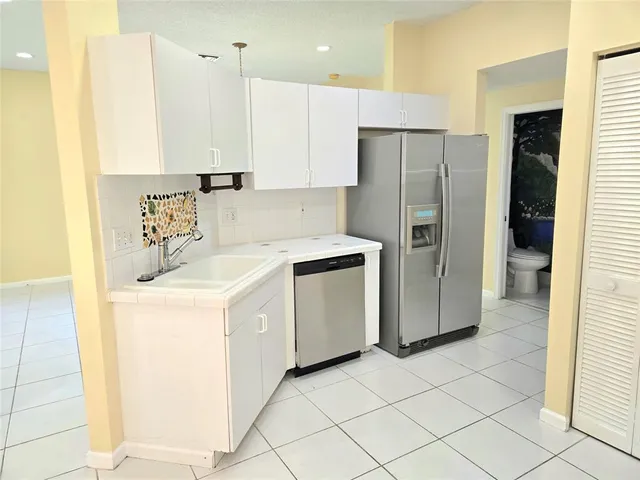 $3,900 | 160 Northwest 97th Terrace, Coral Springs, FL 33071