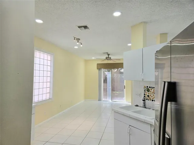 $3,900 | 160 Northwest 97th Terrace, Coral Springs, FL 33071