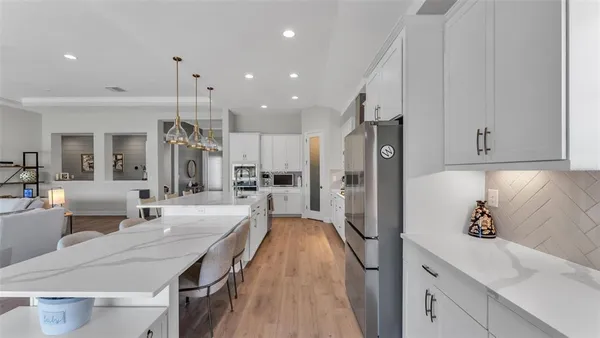 $649,000 | 13112 Wellspring Drive, Lithia, FL 33547