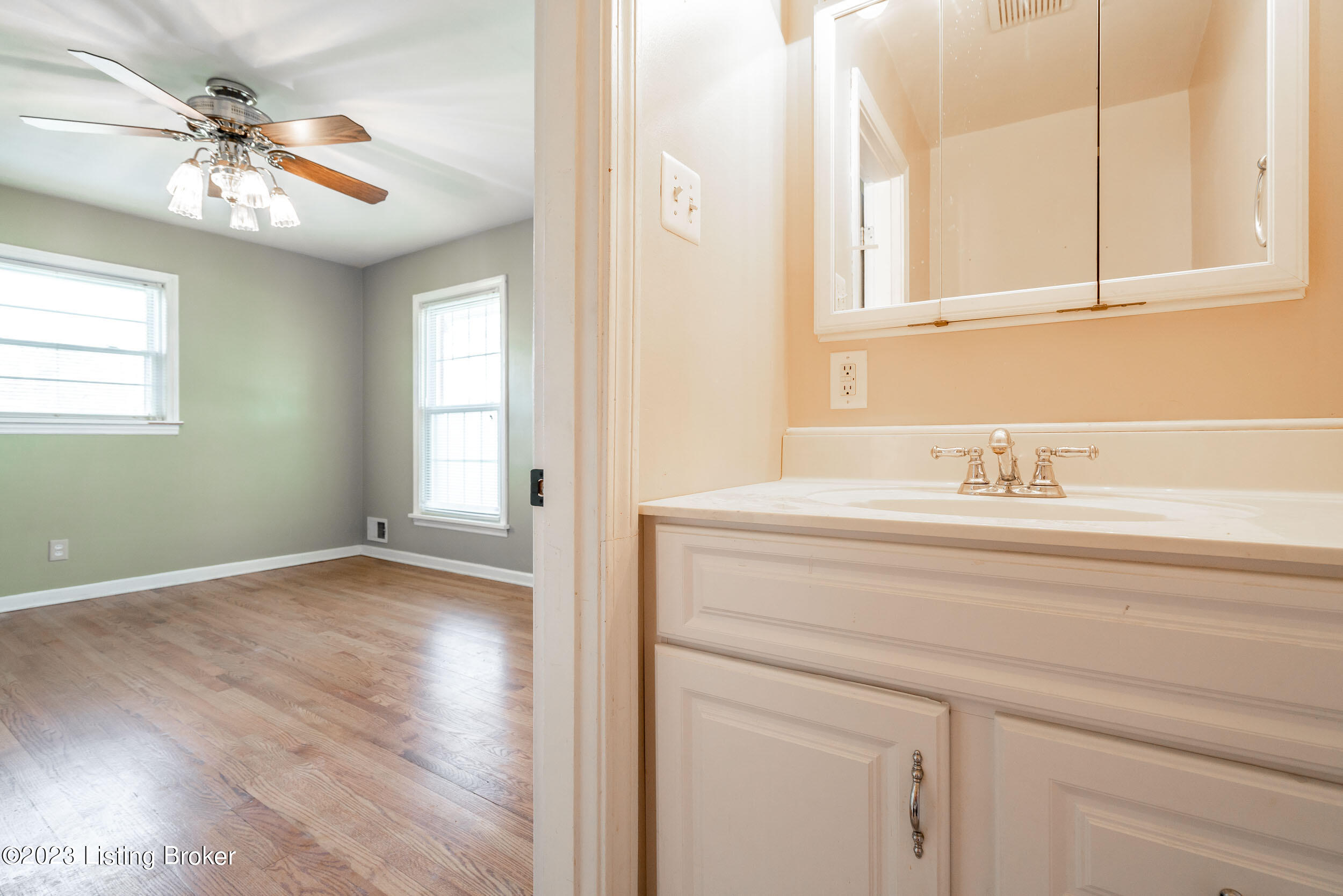 3102 Marlin Road Louisville, KY 40220 - Photo 25 of 39 3102 Marlin Rd-035