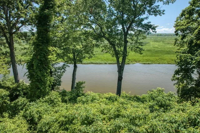 $1,675,000 | 6242 131st Street, Saugatuck, MI 49453