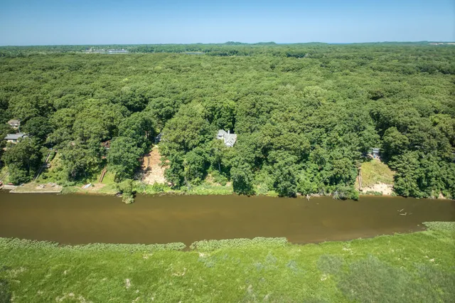 $1,675,000 | 6242 131st Street, Saugatuck, MI 49453