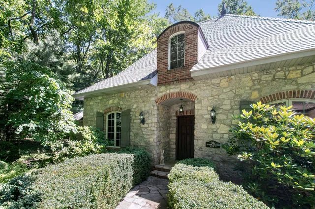 $1,675,000 | 6242 131st Street, Saugatuck, MI 49453