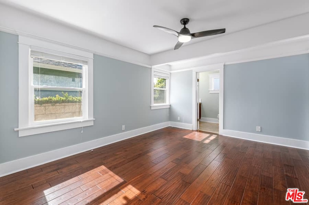 2371 West 30th Street Los Angeles, CA 90018 - Photo 22 of 26