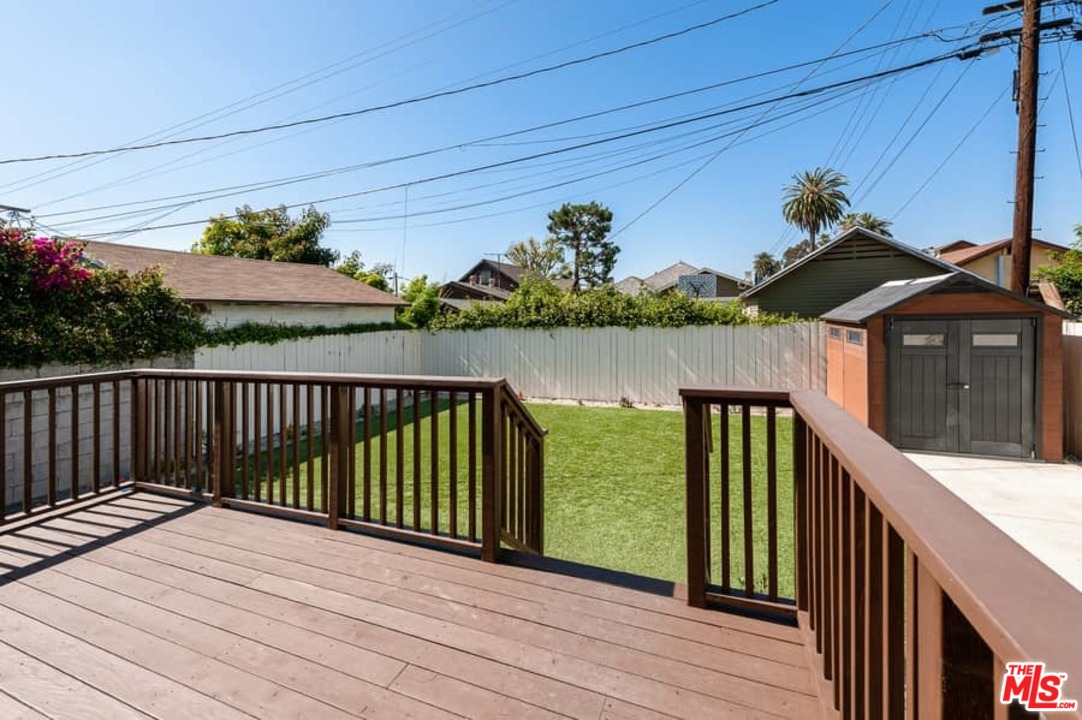 2371 West 30th Street Los Angeles, CA 90018 - Photo 24 of 26