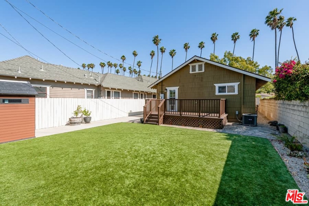 2371 West 30th Street Los Angeles, CA 90018 - Photo 25 of 26