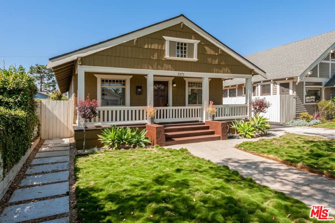 2371 West 30th Street Los Angeles, CA 90018 - Photo 4 of 26