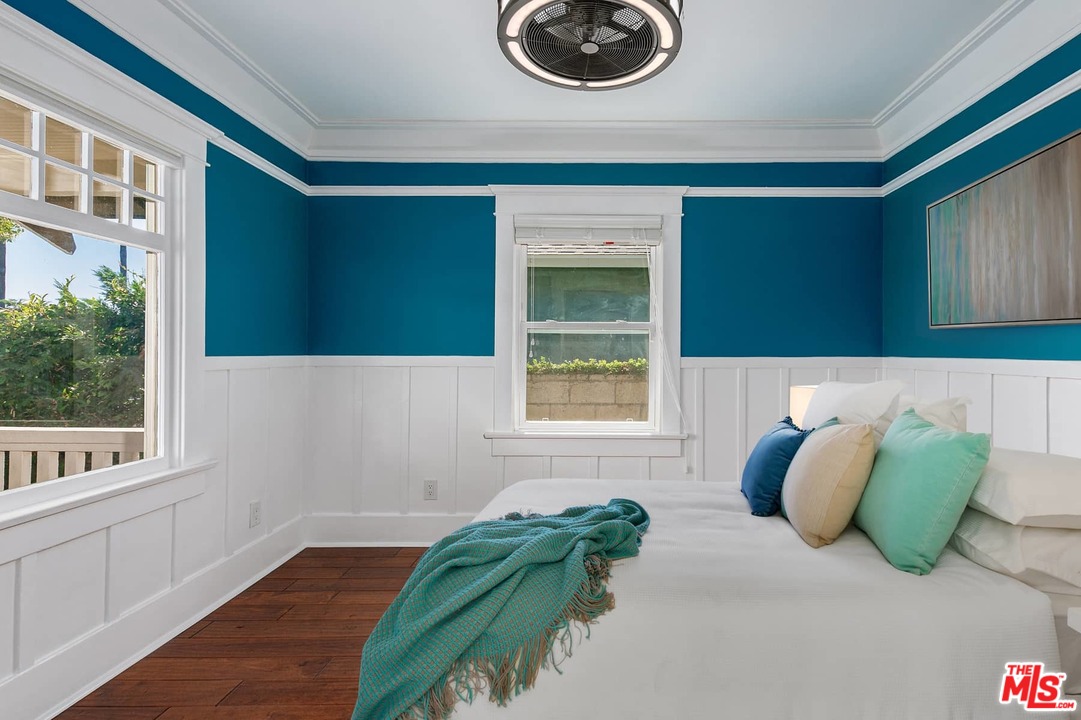 2371 West 30th Street Los Angeles, CA 90018 - Photo 9 of 26