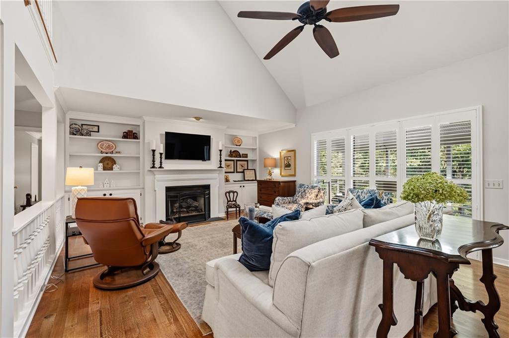 254 Sweet Gum Road Pittsburgh, PA 15238 - Photo 4 of 27 Gallery Image 4