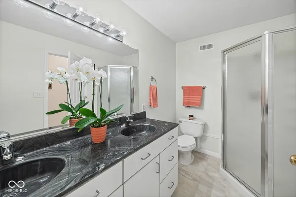 $349,900 | 301 East Sycamore Street, Attica, IN 47918