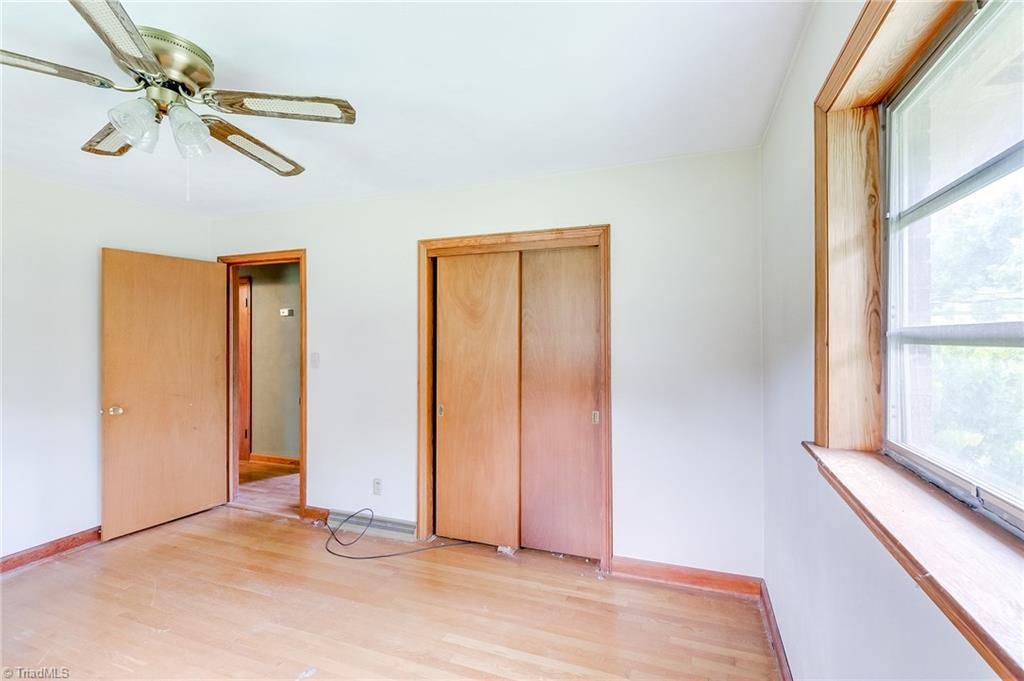 2015 Hickswood Road High Point, NC 27265 - Photo 17 of 24