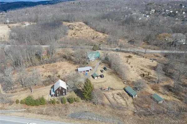 $3,300 | 202 Midland Lake Road, Middletown, NY 10941