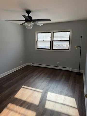 $749,999 | 5749 Circle Drive, Oak Lawn, IL 60453