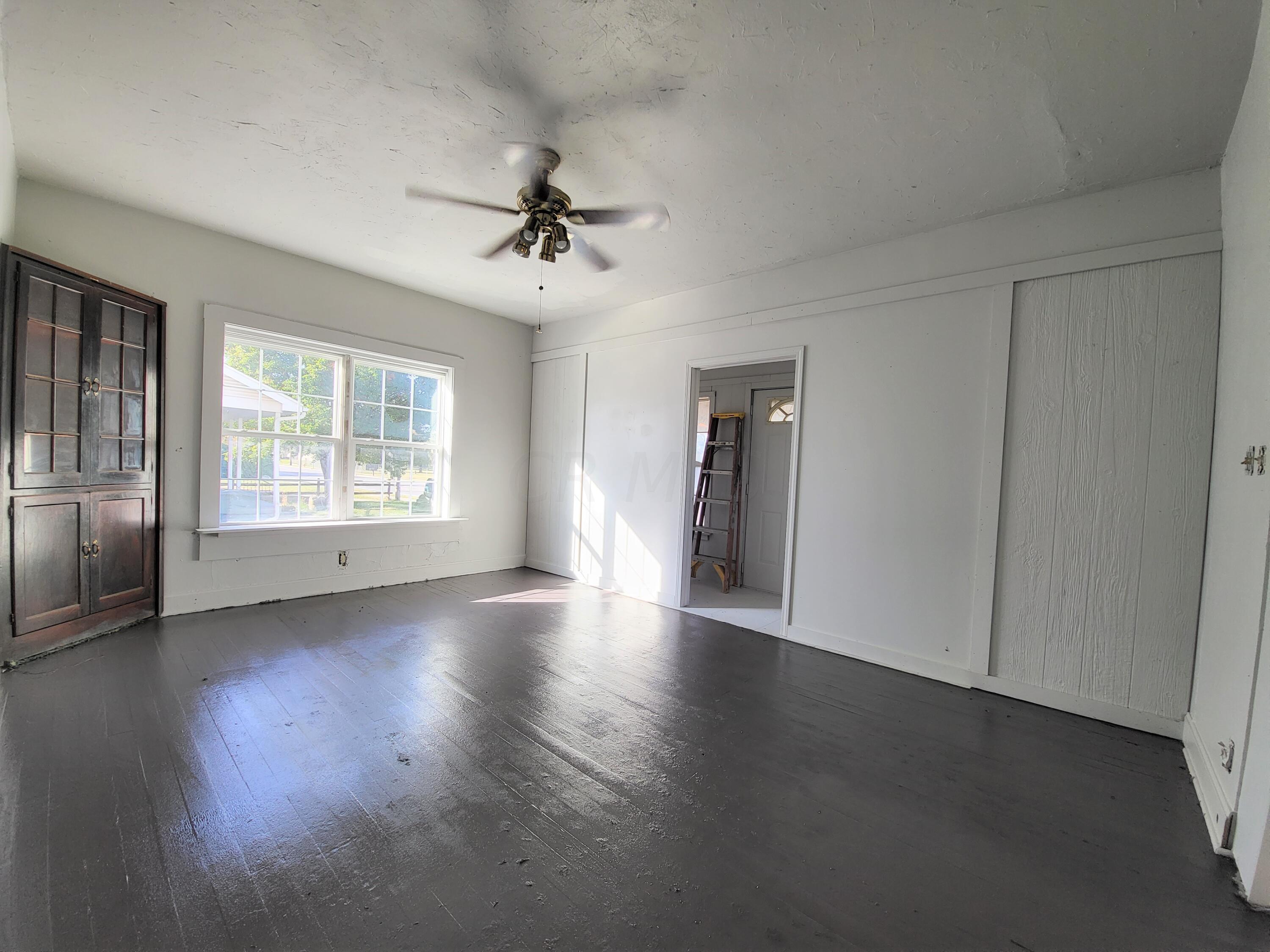 2590 Lockbourne Road Columbus, OH 43207 - Photo 2 of 13 Bedroom #1