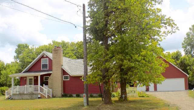 6243 Reid Road Swartz Creek, MI 48473 - Photo 6 of 98 21187519-5.JPG