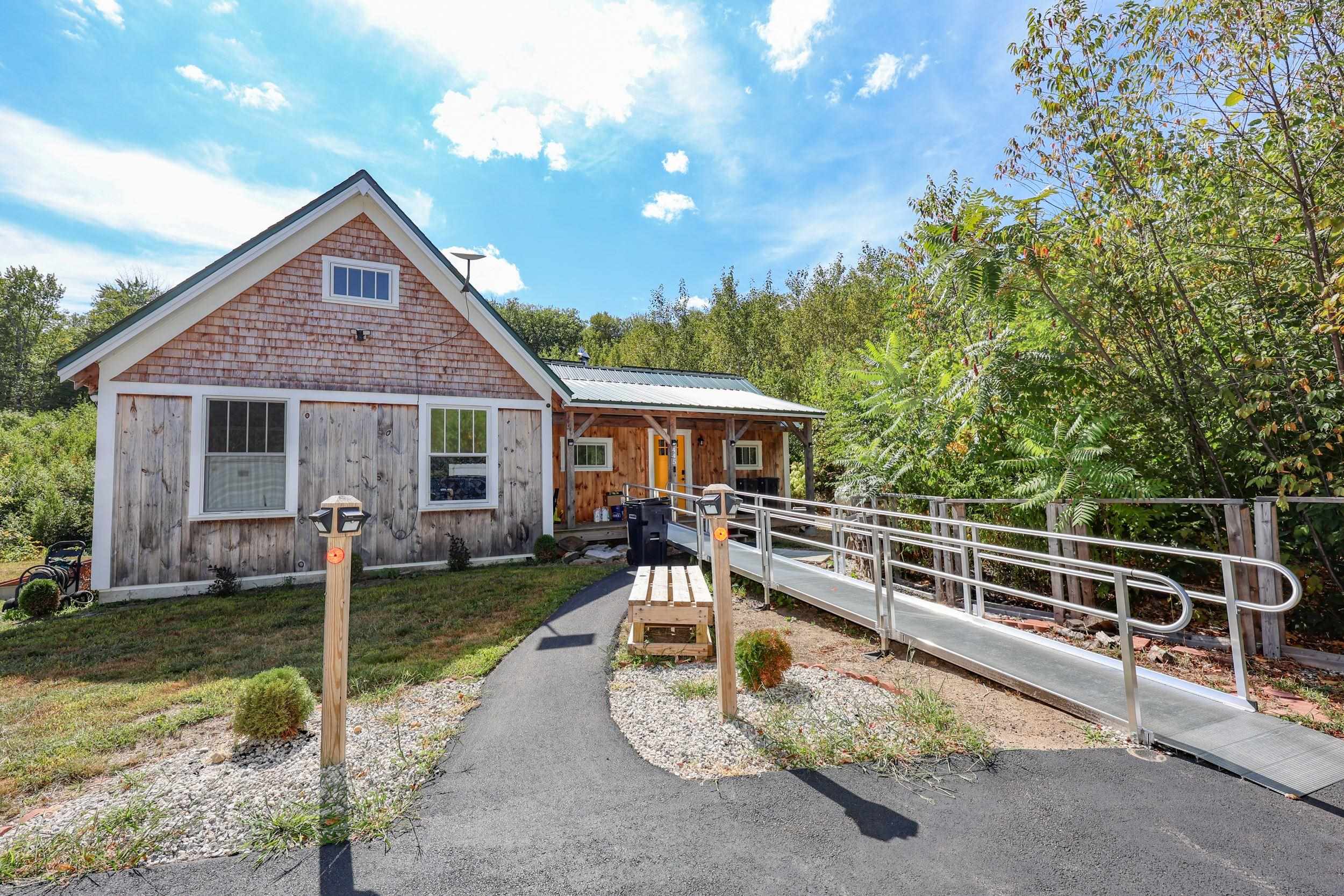 445 Payson Road Northfield, NH 03276 - Photo 1 of 26