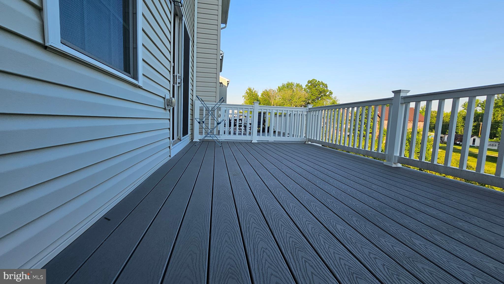 2055 Rivers Drive Newark, DE 19702 - Photo 27 of 48 a view of deck with wooden floor and fence