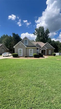 $2,300 | 125 Acadian Drive, Stockbridge, GA 30281