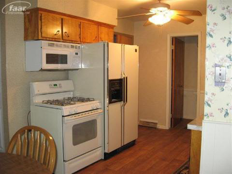 9378 Potter Road Flushing, MI 48433 - Photo 5 of 18 20192488-4.JPG