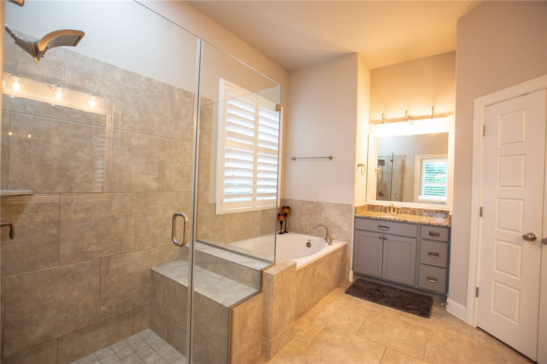 22521 Rock Wren Road Spicewood, TX 78669 - Photo 11 of 38
