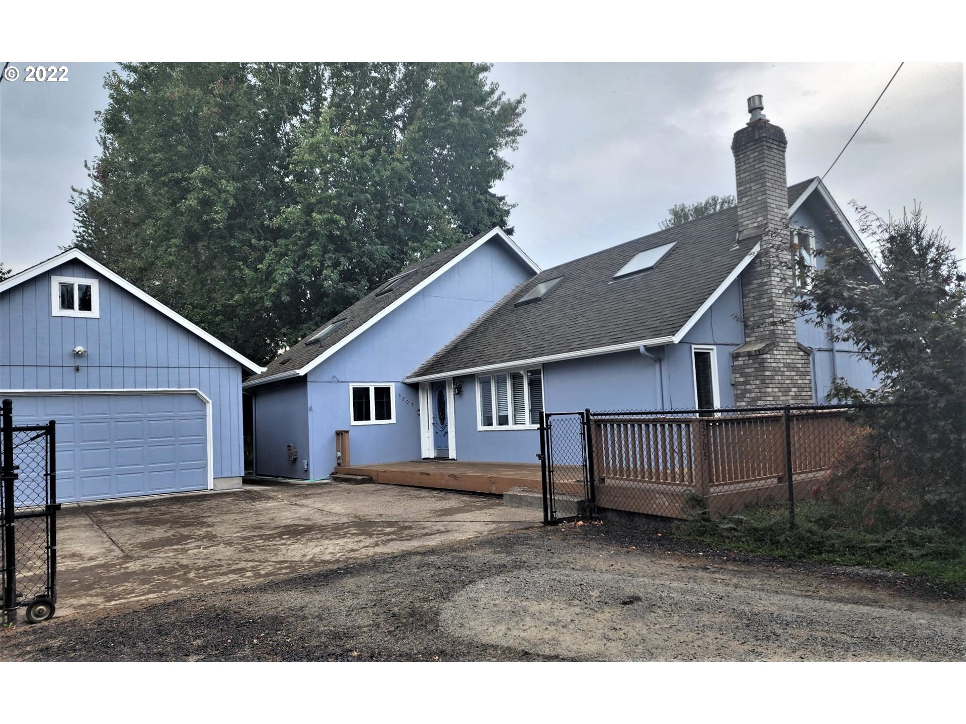 3705 Garden Avenue Springfield, OR 97478 - Photo 1 of 32 Gallery Image 1