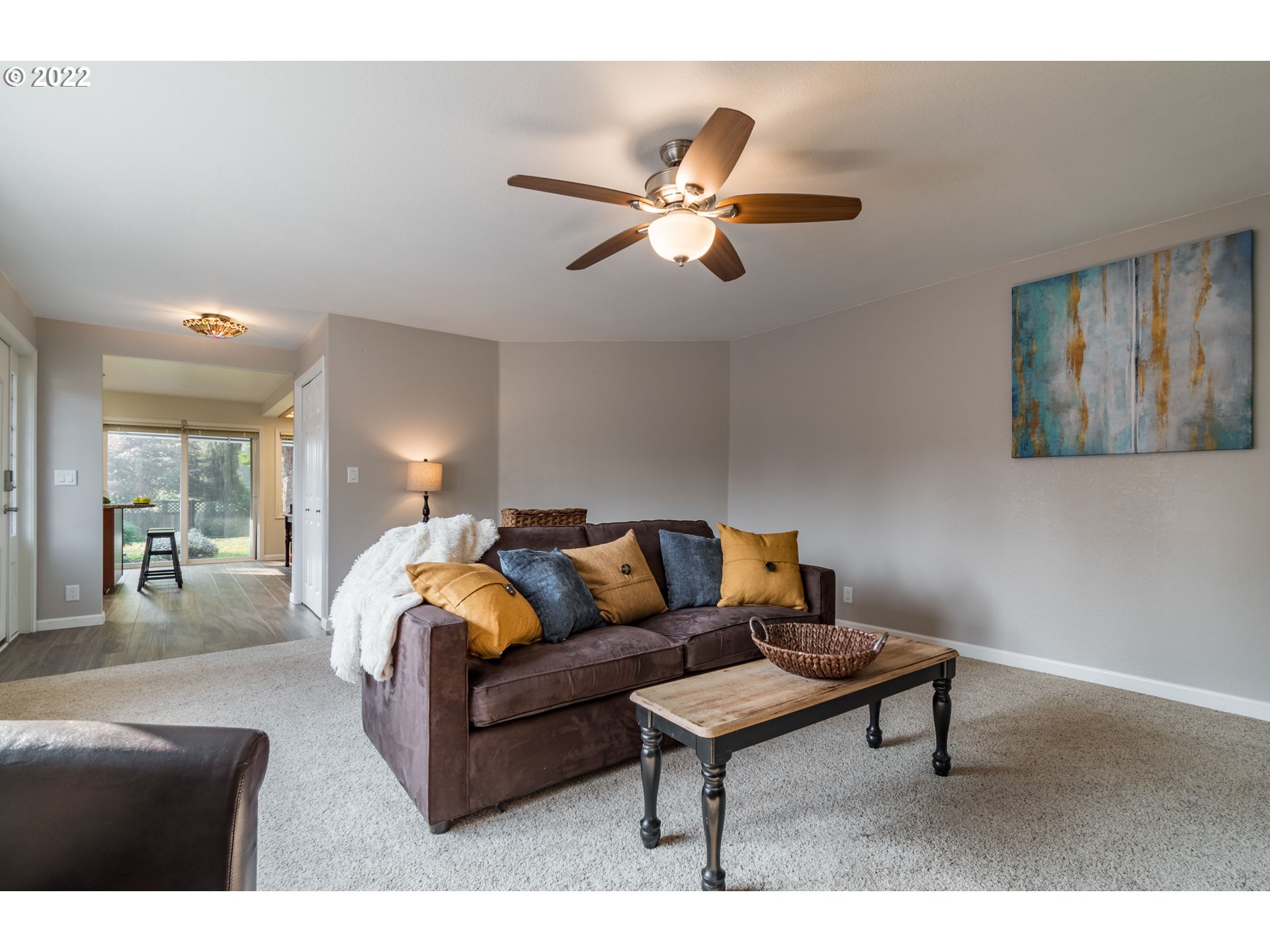 3705 Garden Avenue Springfield, OR 97478 - Photo 12 of 32 Living Room