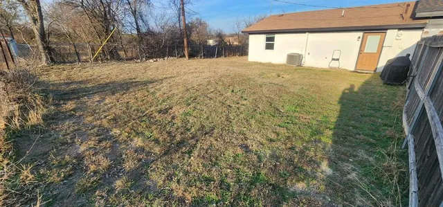 $1,550 | 5780 Randle Road, Granbury, TX 76049