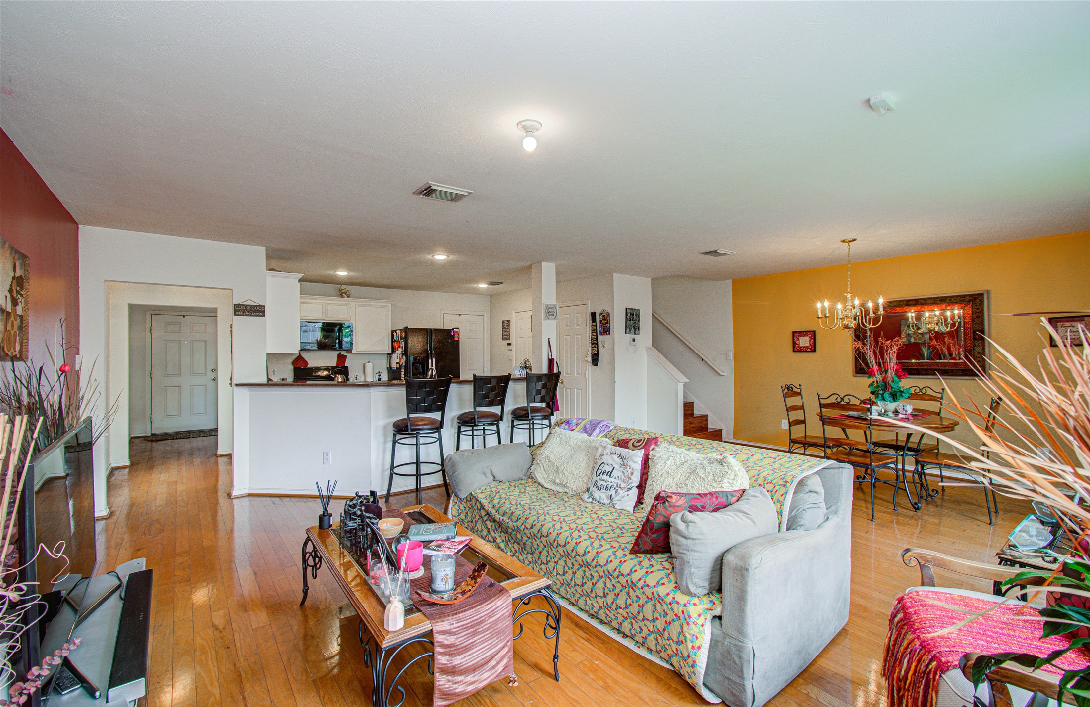 1718 Redwing Ridge Drive Houston, TX 77009 - Photo 7 of 44