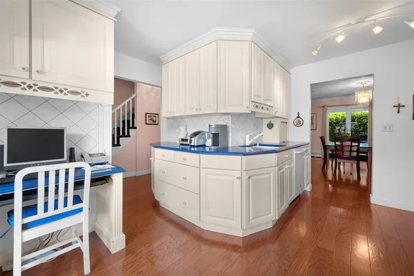 $635,000 | 100 Baker Court, Unit 36, Island Park, NY 11558