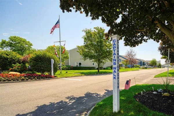 $635,000 | 100 Baker Court, Unit 36, Island Park, NY 11558