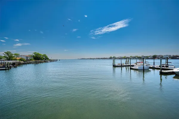 $635,000 | 100 Baker Court, Unit 36, Island Park, NY 11558