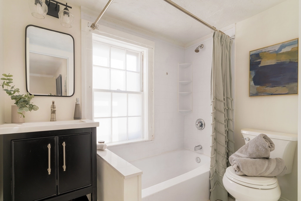 38 Great Road, Unit 4 Bedford, MA 01730 - Photo 23 of 36