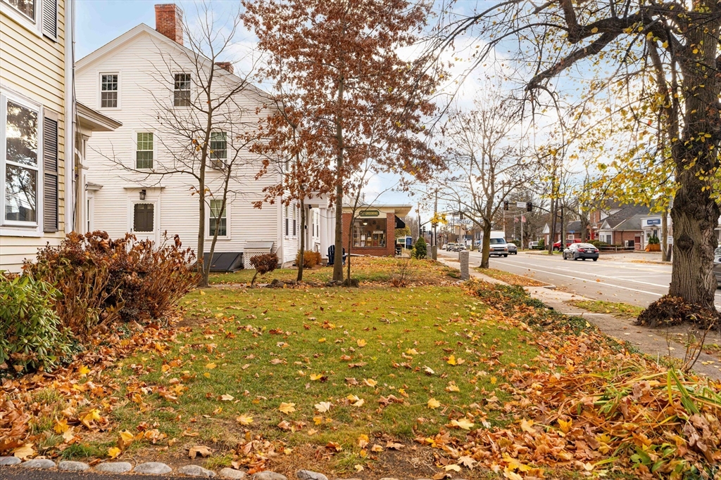 38 Great Road, Unit 4 Bedford, MA 01730 - Photo 32 of 36