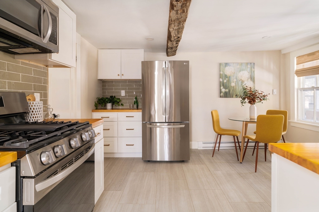 38 Great Road, Unit 4 Bedford, MA 01730 - Photo 4 of 36