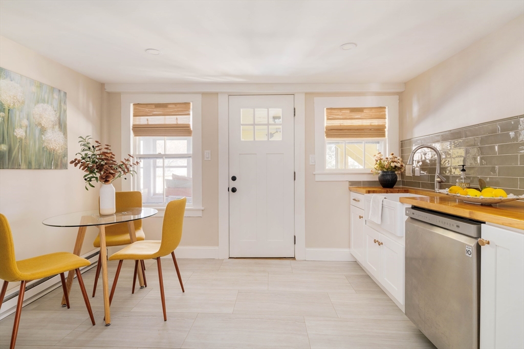 38 Great Road, Unit 4 Bedford, MA 01730 - Photo 9 of 36