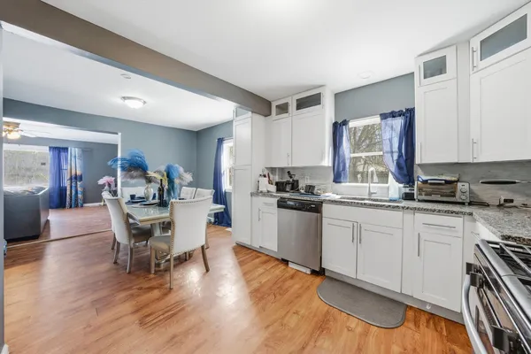 $237,500 | 1773 East 158th Street, South Holland, IL 60473