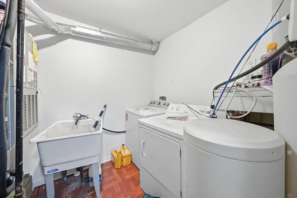 $237,500 | 1773 East 158th Street, South Holland, IL 60473