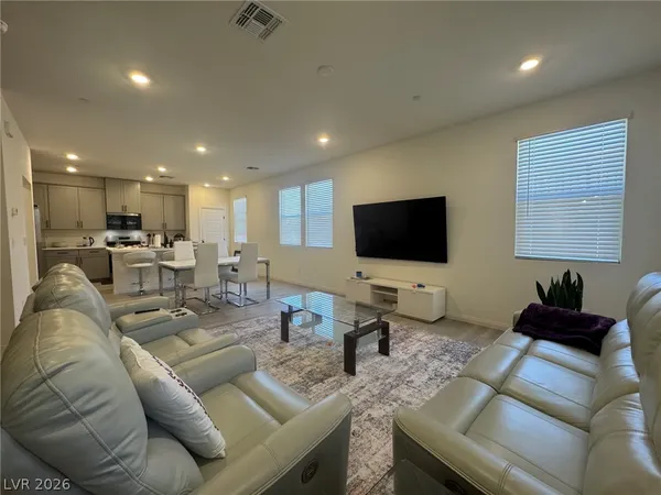 $2,900 | Undisclosed Address, Las Vegas, NV 89138