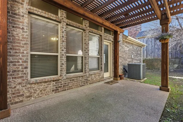 $345,000 | 9136 Cottonwood Village Drive, Fort Worth, TX 76120