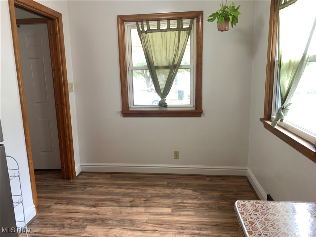 885 Reed Avenue Akron, OH 44306 - Photo 12 of 24 Great early morning light in this eat in kitchen area