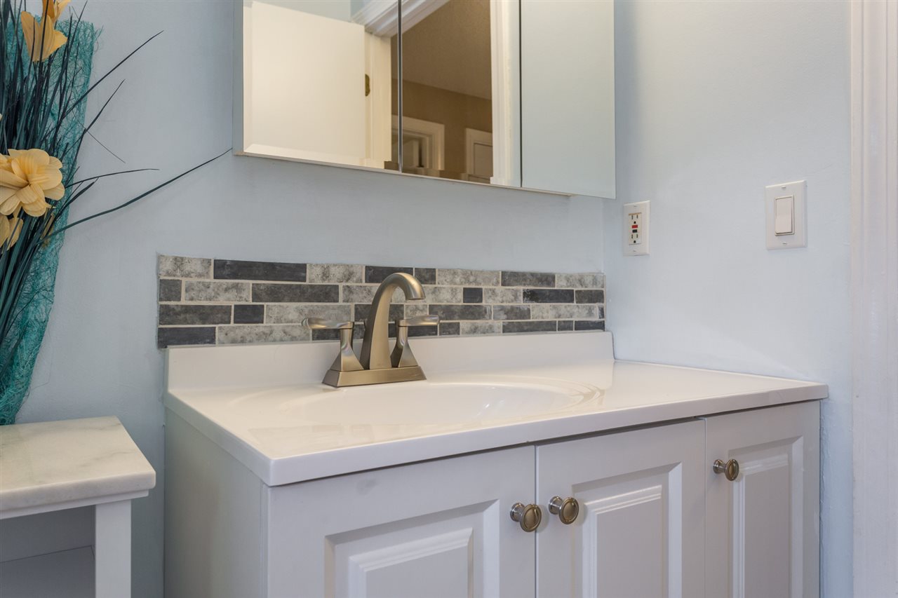 8 Cedarbrook Avenue, Unit C Rochester, NH 03867 - Photo 18 of 36