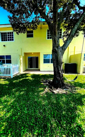 $2,600 | 1146 Imperial Lake Road, Lake Belvedere Estates, FL 33413