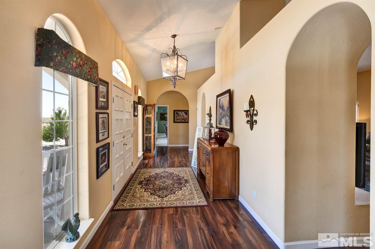 4111 Rancheria Road Fallon, NV 89406 - Photo 8 of 40 a very nice looking room with a large window