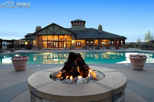 a view of a back yard of the house